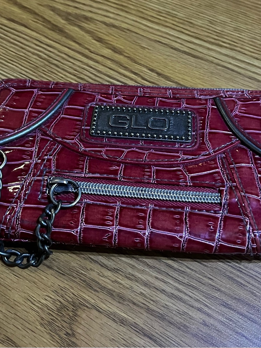 GLO jeans Red Croc-Embossed Chain Clutch Wallet